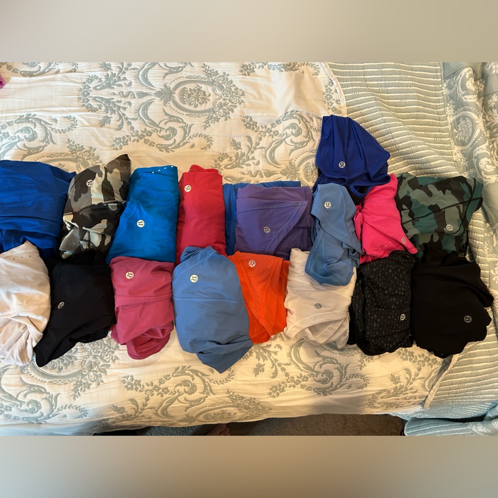 Lot of 18 lululemon sculpt sleeveless tops. Size 12. Make an offer!
